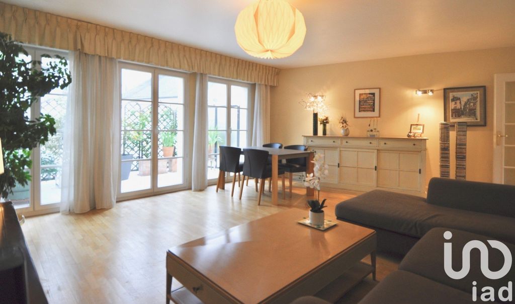 Achat appartement à vendre 4 pièces 95 m² - Le Plessis-Robinson