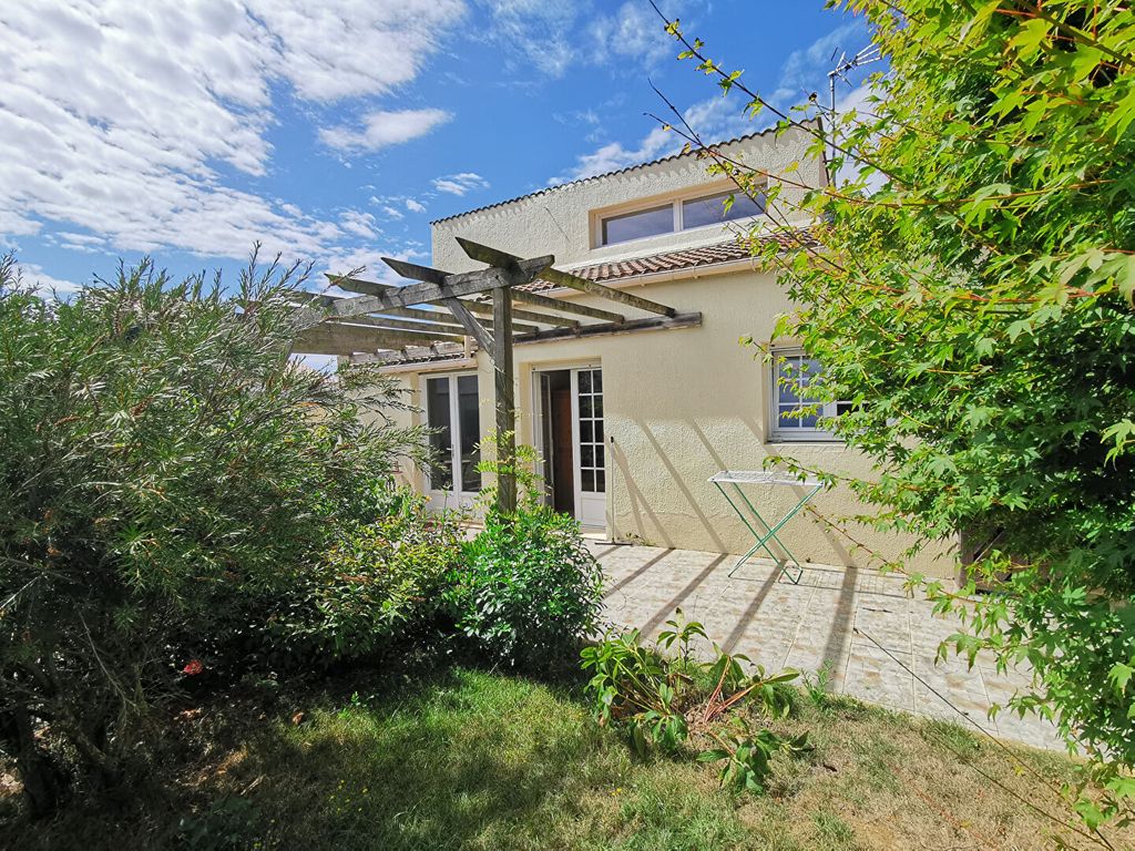 Achat maison à vendre 3 chambres 127 m² - Talmont-Saint-Hilaire