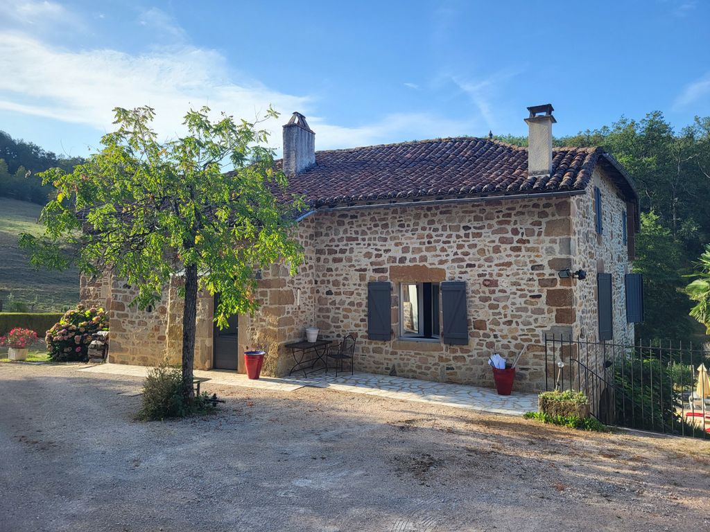 Achat maison à vendre 5 chambres 280 m² - Figeac