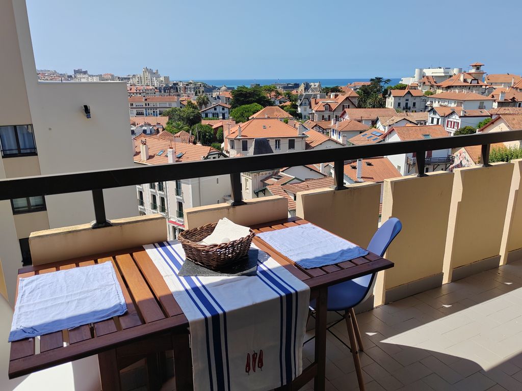 Achat appartement à vendre 3 pièces 73 m² - Biarritz