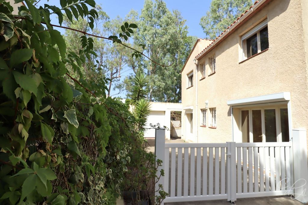 Achat maison à vendre 4 chambres 140 m² - Canet-en-Roussillon