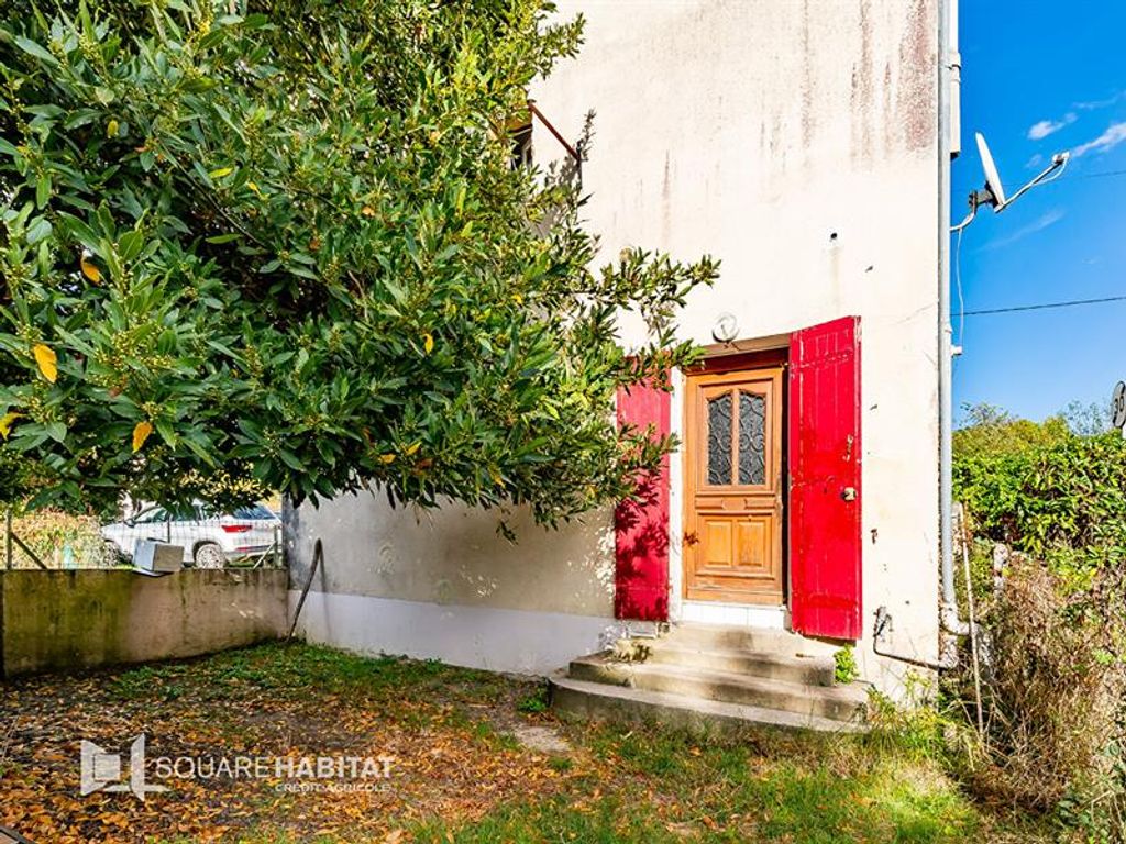 Achat maison à vendre 2 chambres 65 m² - Lestiac-sur-Garonne