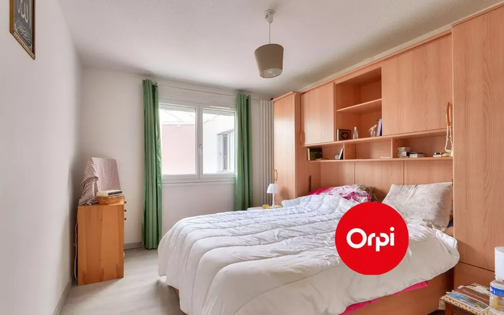 Achat appartement à vendre 4 pièces 85 m² - Saint-Priest