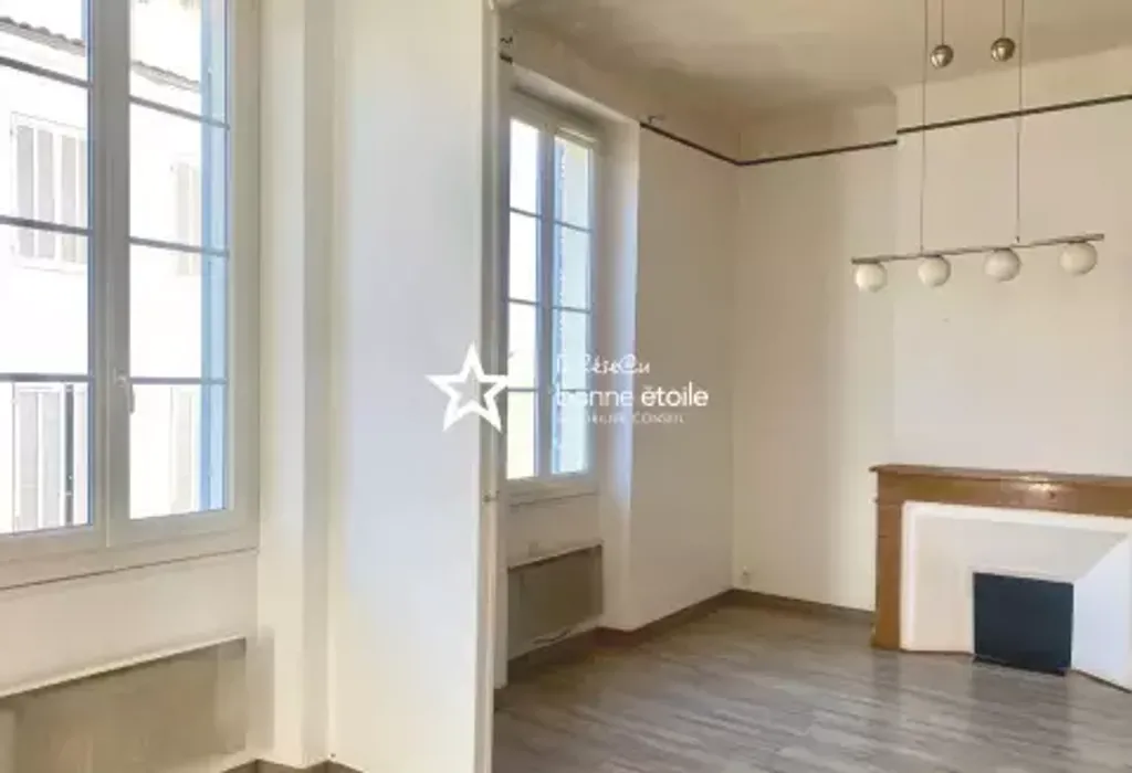 Achat appartement à vendre 3 pièces 72 m² - Marseille 1er arrondissement