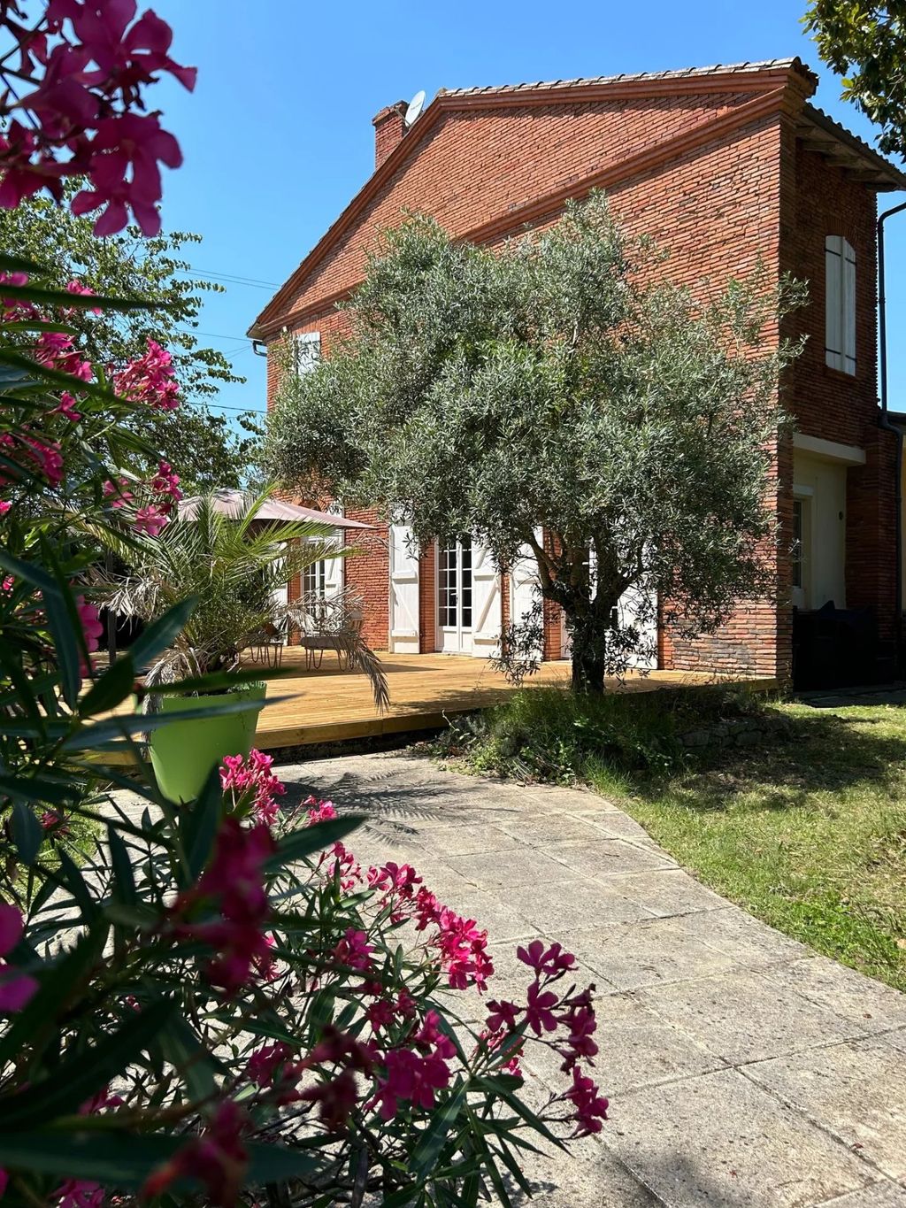 Achat maison à vendre 4 chambres 300 m² - Montauban