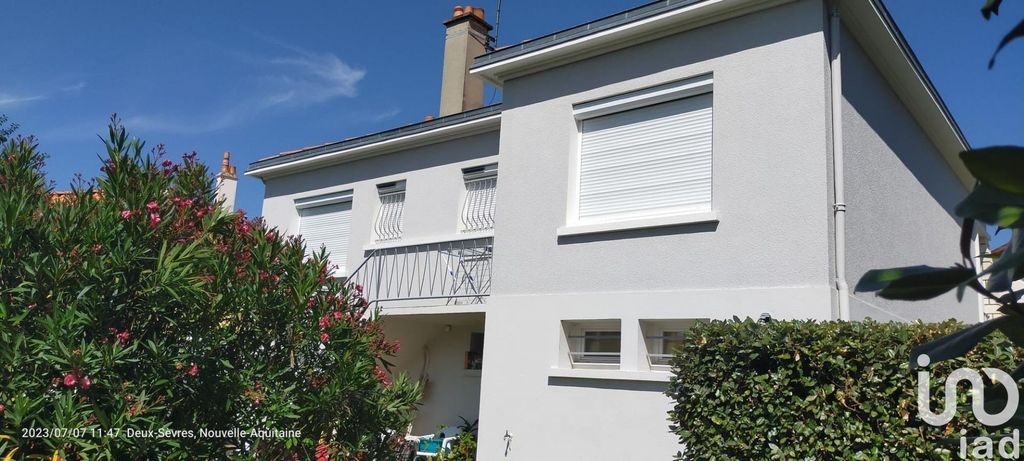 Achat maison à vendre 3 chambres 140 m² - Niort