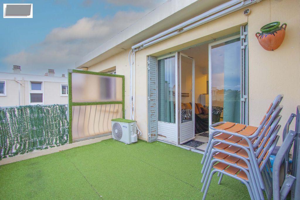 Achat appartement à vendre 3 pièces 55 m² - Six-Fours-les-Plages