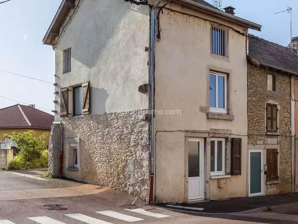 Achat maison à vendre 2 chambres 71 m² - Montalieu-Vercieu