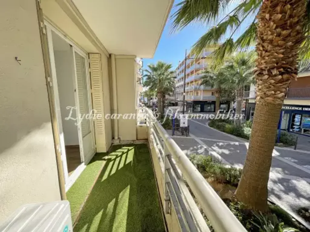 Achat appartement à vendre 3 pièces 76 m² - Sainte-Maxime