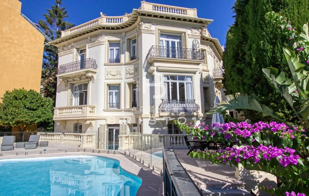 Achat maison à vendre 5 chambres 291 m² - Villefranche-sur-Mer