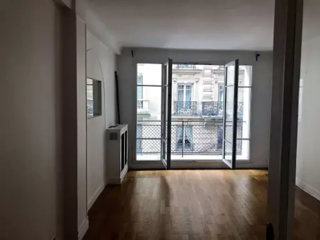 Achat appartement à vendre 3 pièces 68 m² - Paris 16ème arrondissement