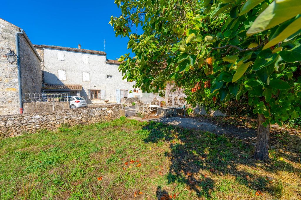 Achat maison à vendre 3 chambres 149 m² - Berrias-et-Casteljau