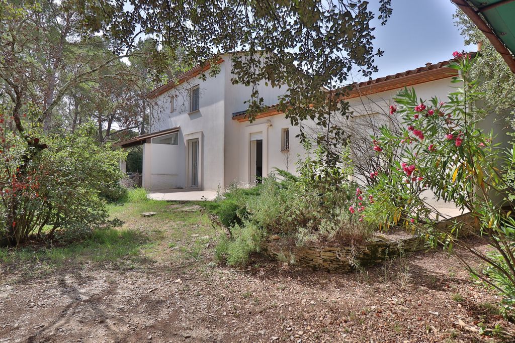 Achat maison à vendre 3 chambres 156 m² - Nîmes