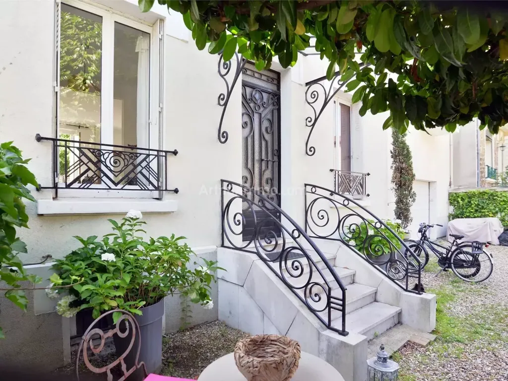 Achat maison à vendre 5 chambres 167 m² - Nogent-sur-Marne
