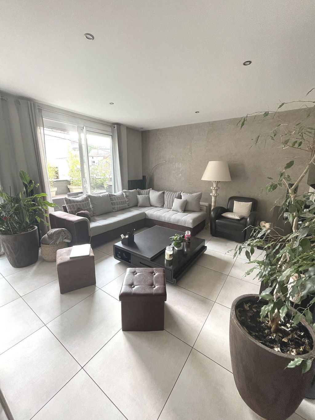 Achat appartement à vendre 4 pièces 119 m² - Saint-Étienne