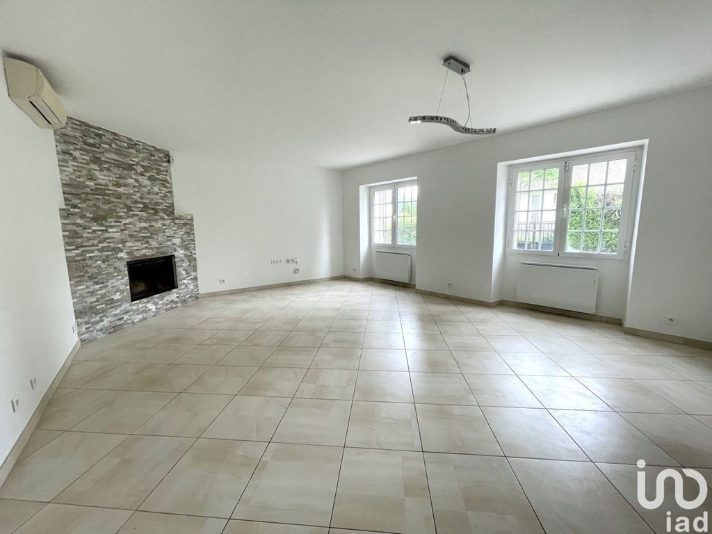 Achat maison à vendre 6 chambres 122 m² - Bouray-sur-Juine