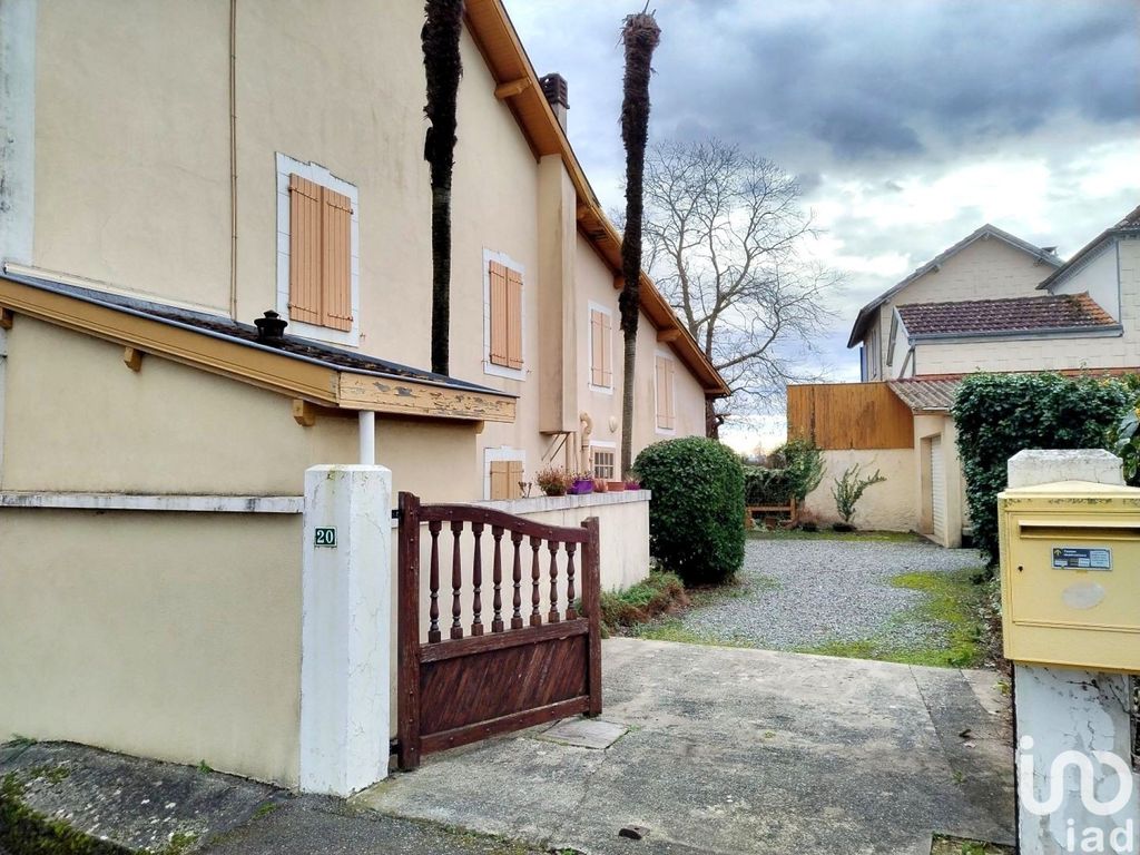Achat maison à vendre 5 chambres 140 m² - Sauveterre-de-Béarn