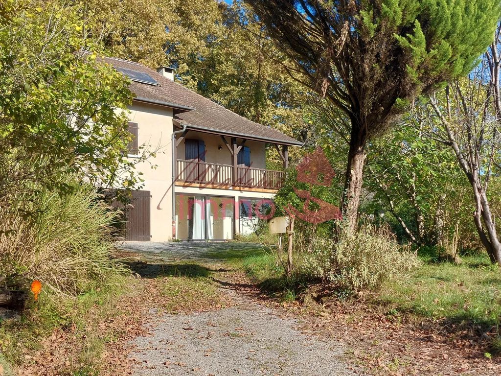 Achat maison à vendre 3 chambres 200 m² - Salies-de-Béarn