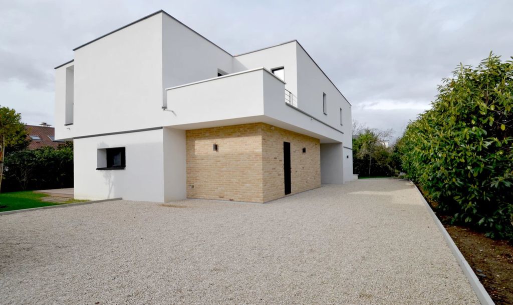 Achat maison à vendre 5 chambres 216 m² - Croissy-sur-Seine