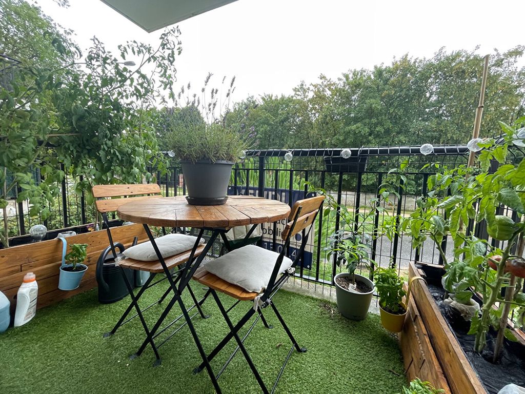 Achat appartement à vendre 2 pièces 42 m² - Villiers-le-Bâcle