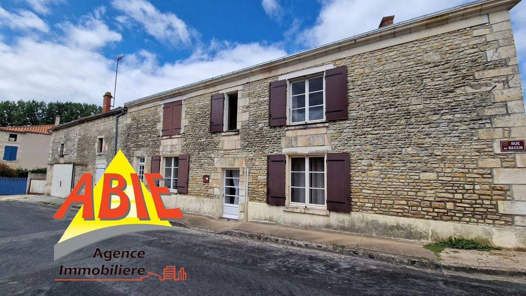 Achat maison à vendre 4 chambres 172 m² - Maillezais