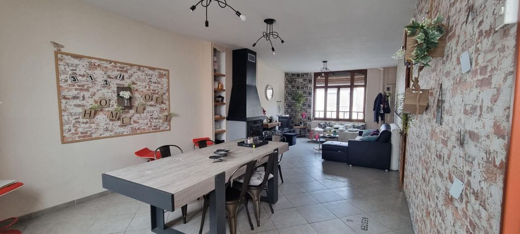 Achat maison à vendre 2 chambres 93 m² - Hirson