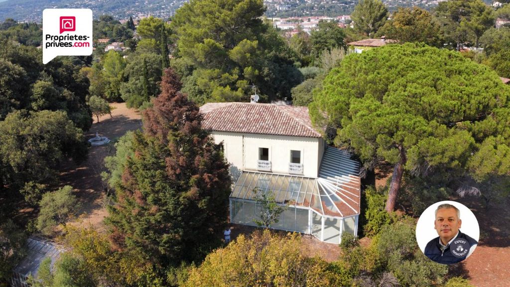 Achat maison à vendre 5 chambres 210 m² - Draguignan