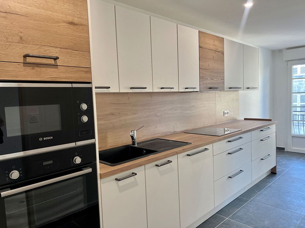 Achat appartement à vendre 4 pièces 117 m² - Rochefort