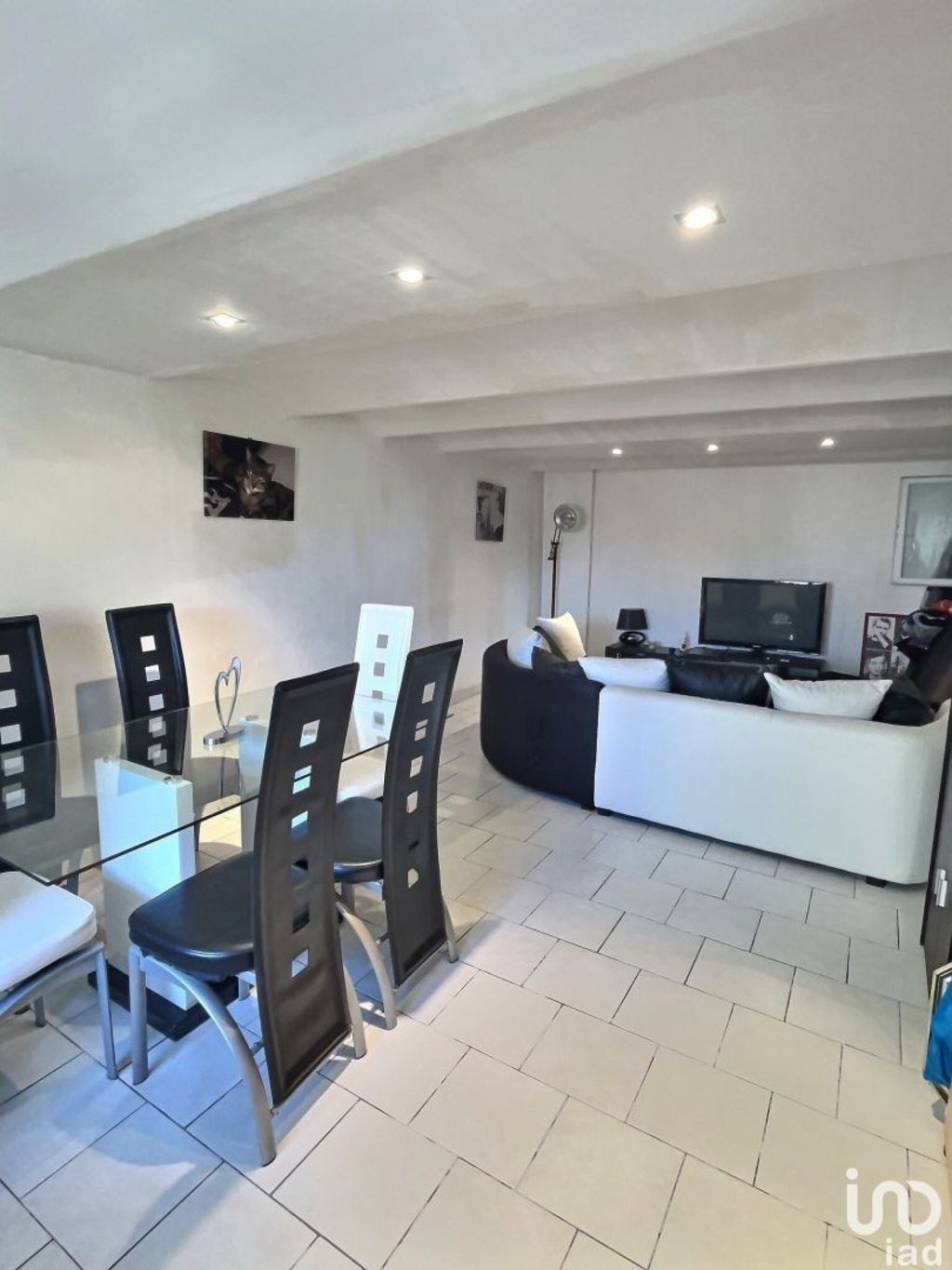 Achat maison à vendre 2 chambres 72 m² - Marseille 16ème arrondissement
