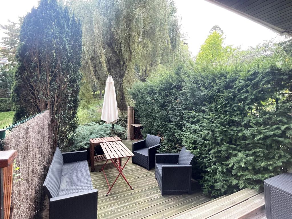 Achat appartement à vendre 5 pièces 103 m² - La Celle-Saint-Cloud