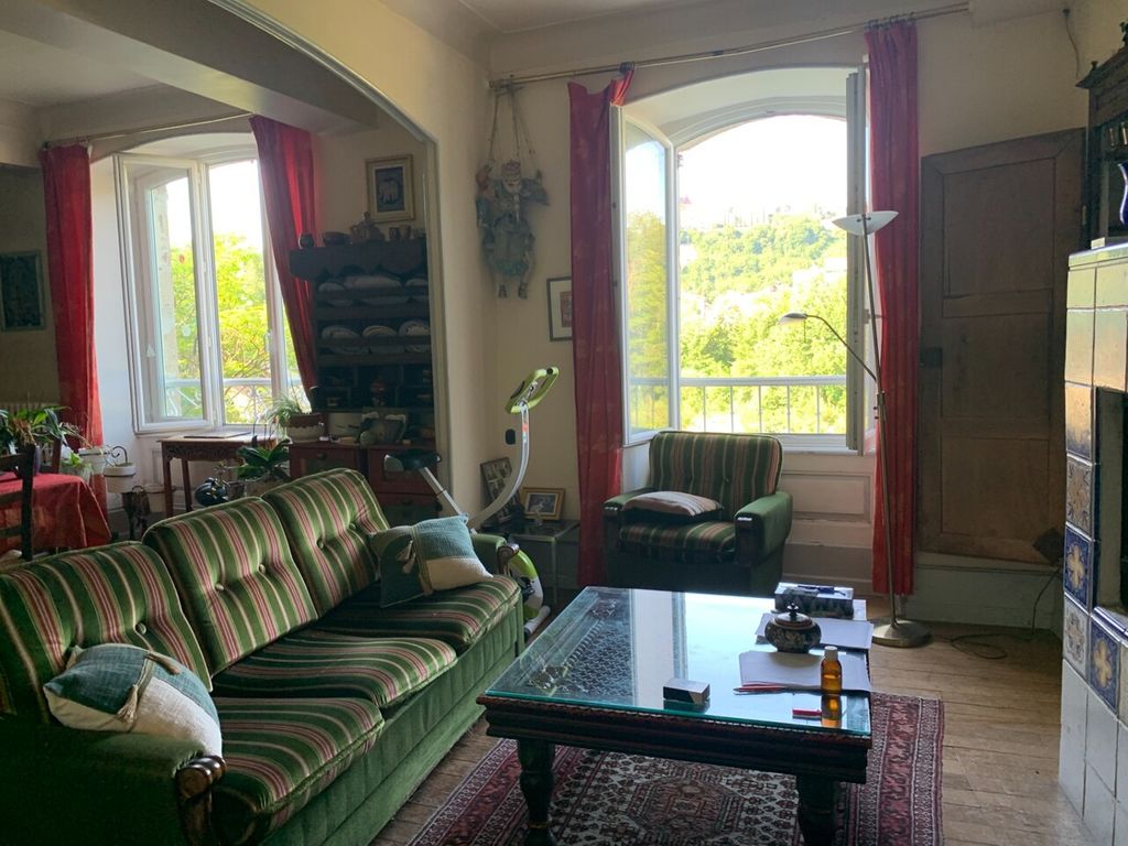 Achat maison à vendre 6 chambres 280 m² - Ucel