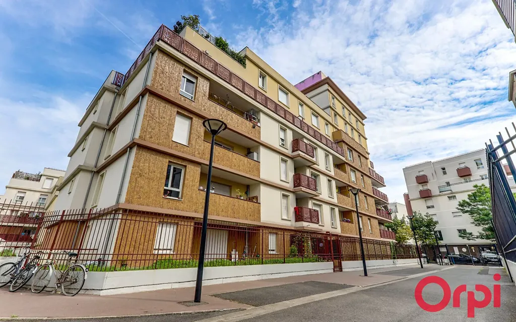 Achat appartement à vendre 4 pièces 67 m² - Aubervilliers