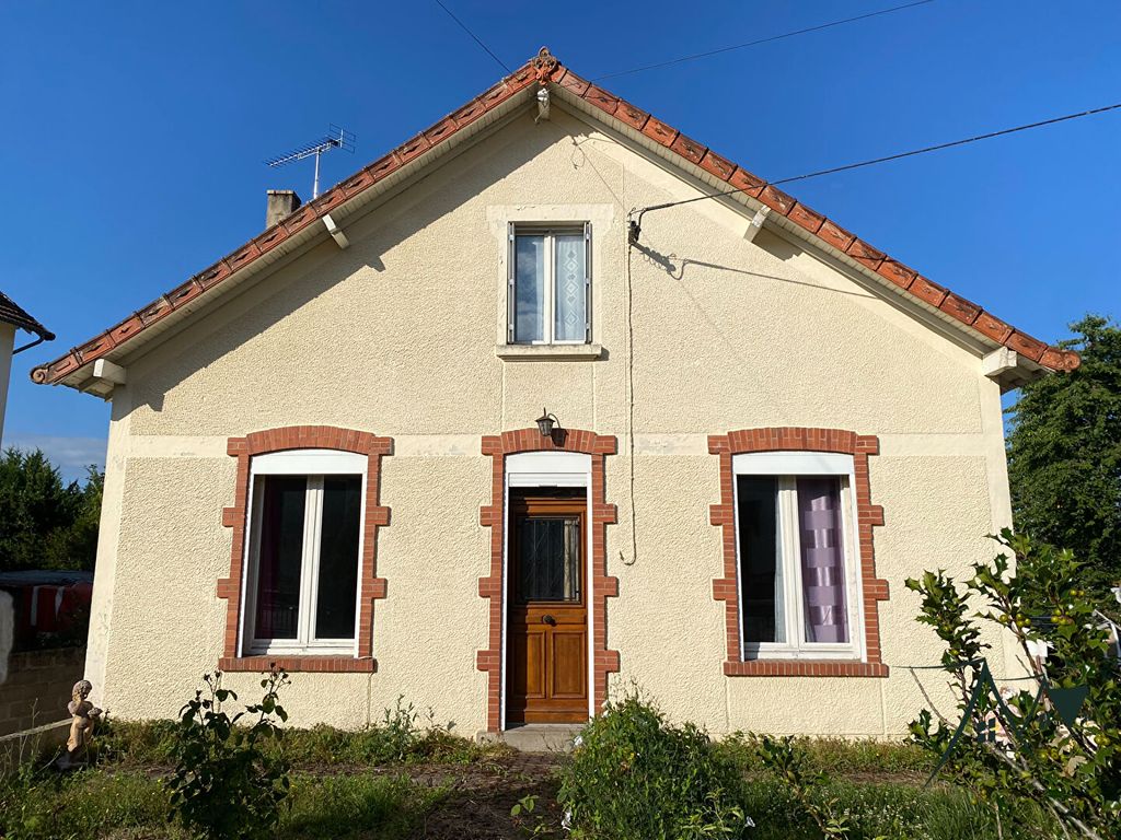 Achat maison à vendre 3 chambres 100 m² - Saint-Amand-Montrond