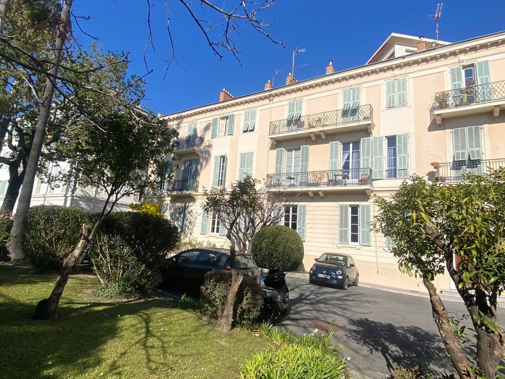 Achat appartement à vendre 7 pièces 180 m² - Nice