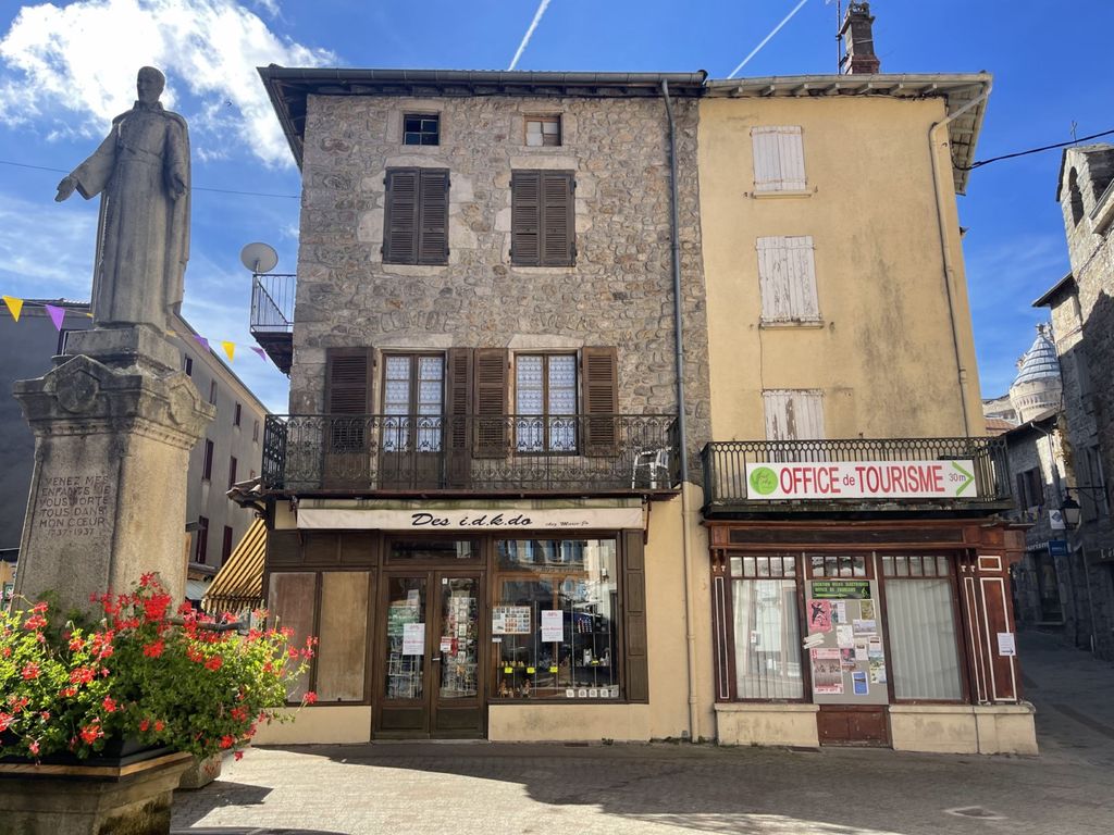 Achat maison à vendre 2 chambres 90 m² - Lalouvesc