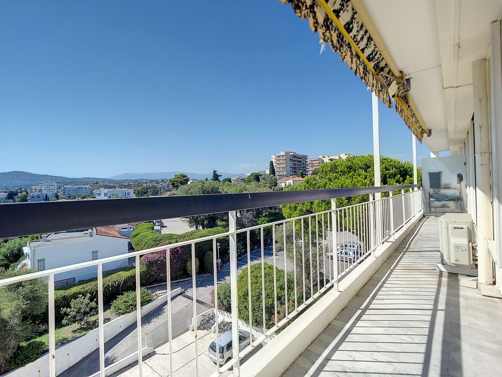 Achat appartement à vendre 2 pièces 52 m² - Antibes