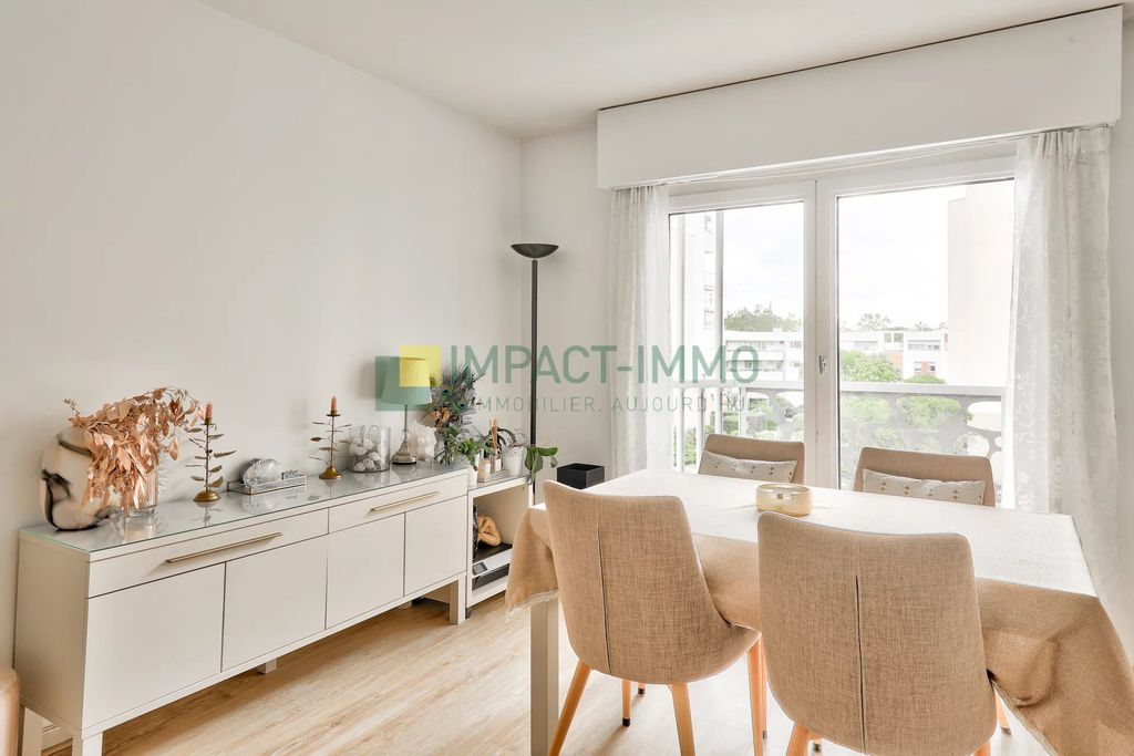Achat appartement à vendre 3 pièces 69 m² - Puteaux