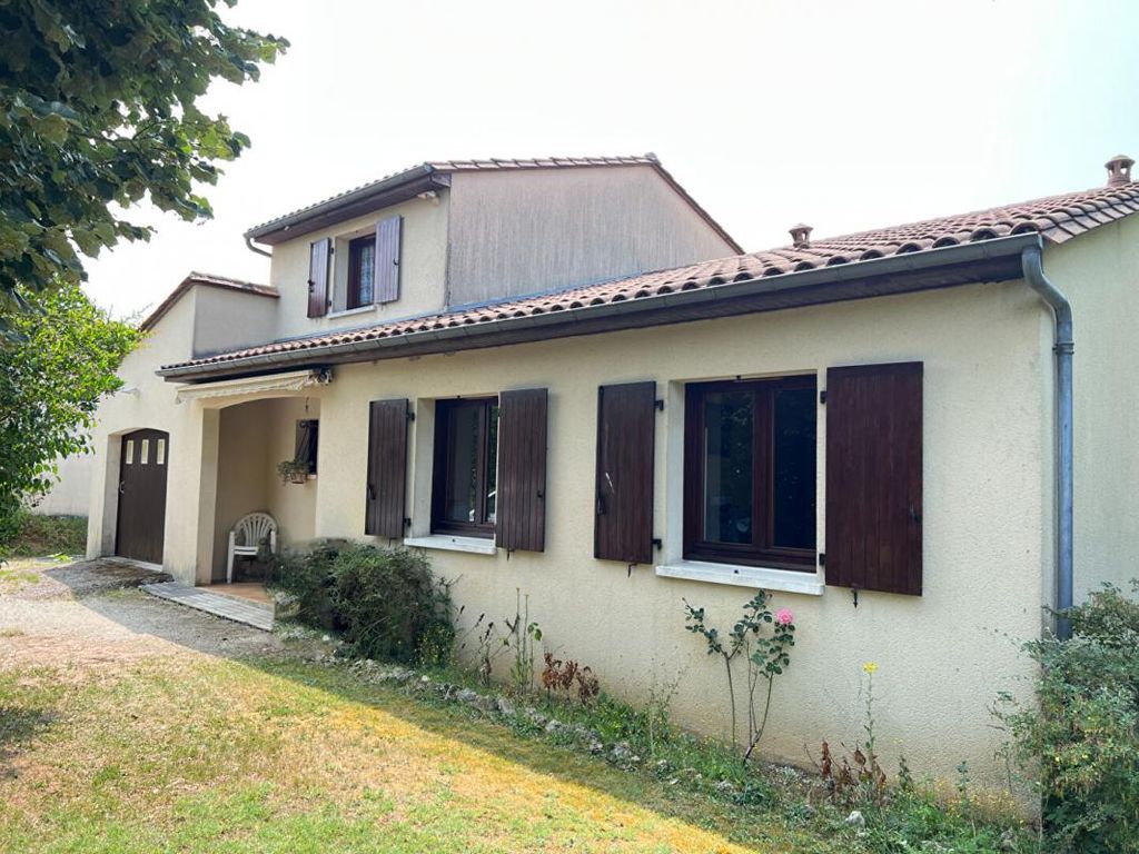 Achat maison à vendre 4 chambres 135 m² - Vœuil-et-Giget