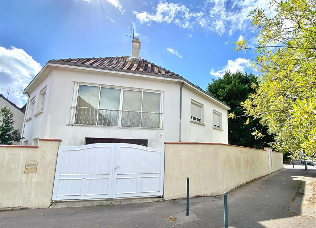 Achat maison à vendre 6 chambres 135 m² - Nantes