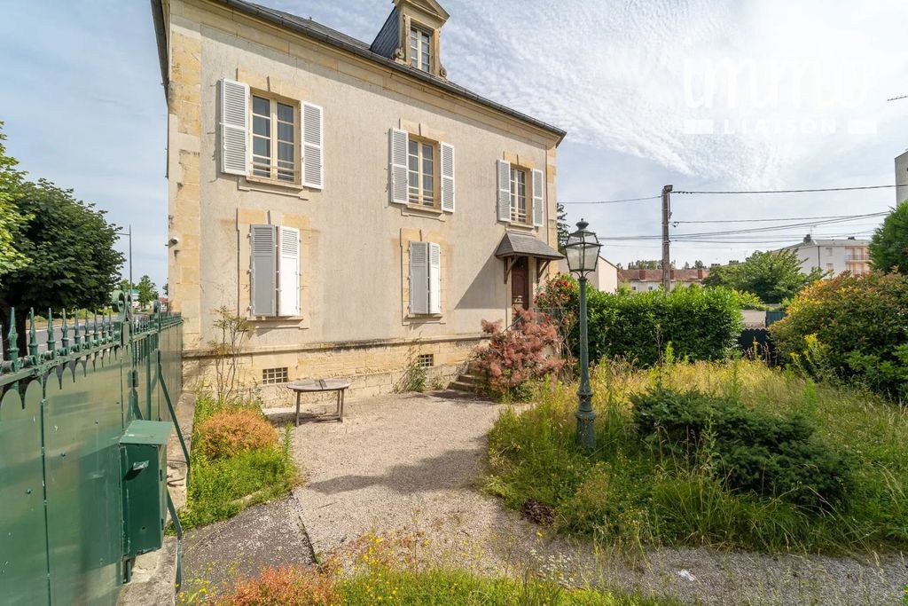 Achat maison à vendre 4 chambres 273 m² - Nevers