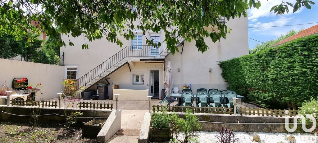 Achat maison à vendre 4 chambres 203 m² - La Ricamarie