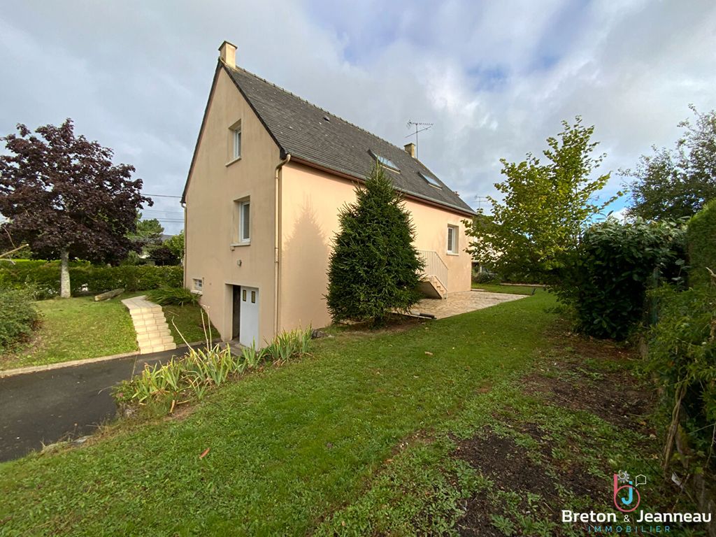 Achat maison à vendre 6 chambres 133 m² - Beaulieu-sur-Oudon