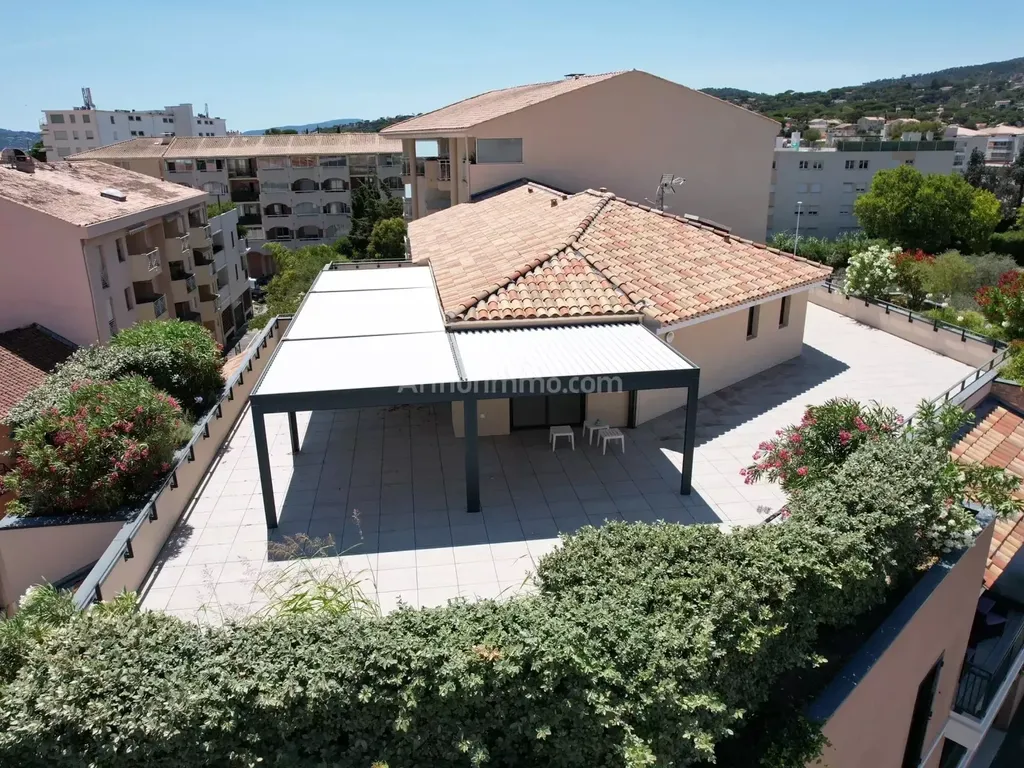 Achat appartement à vendre 5 pièces 160 m² - Sainte-Maxime