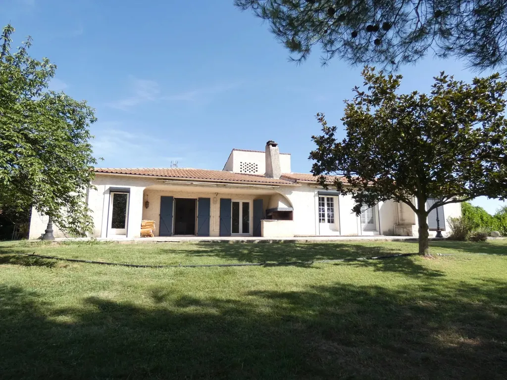 Achat maison à vendre 3 chambres 241 m² - Manosque