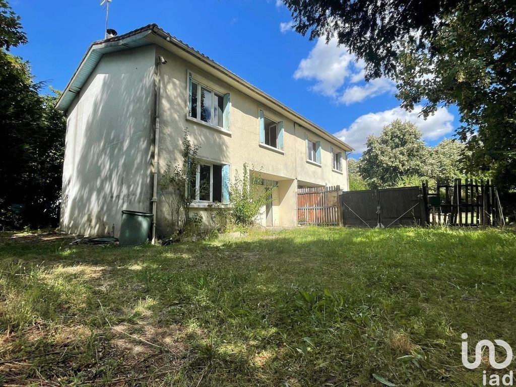 Achat maison à vendre 6 chambres 144 m² - Mansle