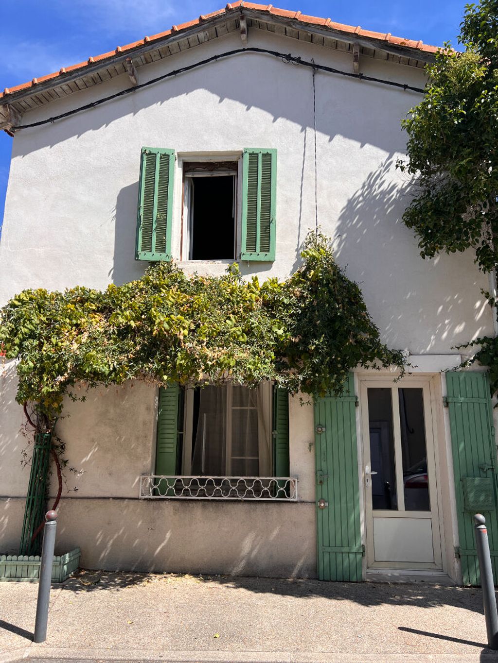 Achat maison à vendre 5 chambres 120 m² - Saint-Andiol