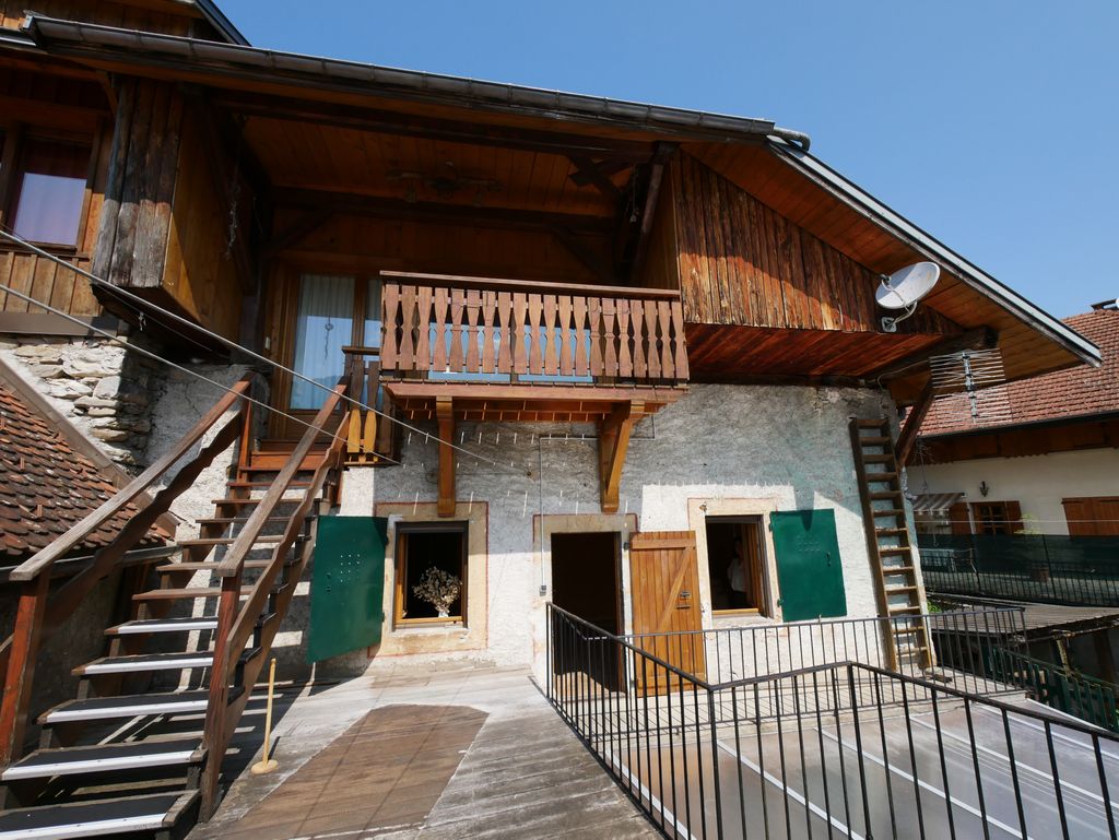 Achat maison à vendre 4 chambres 118 m² - Saint-Ferréol