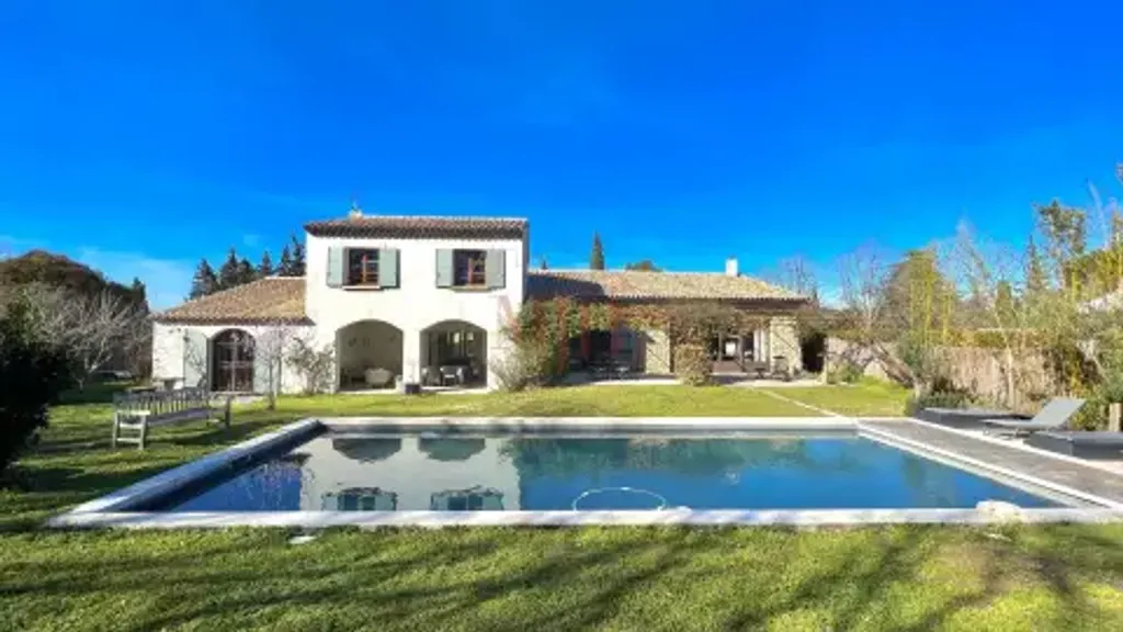 Achat maison à vendre 6 chambres 270 m² - Aix-en-Provence