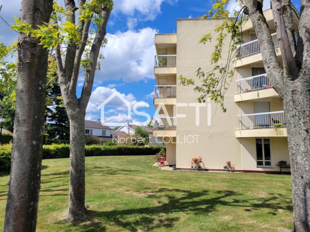 Achat appartement à vendre 2 pièces 48 m² - Le Mesnil-Saint-Denis