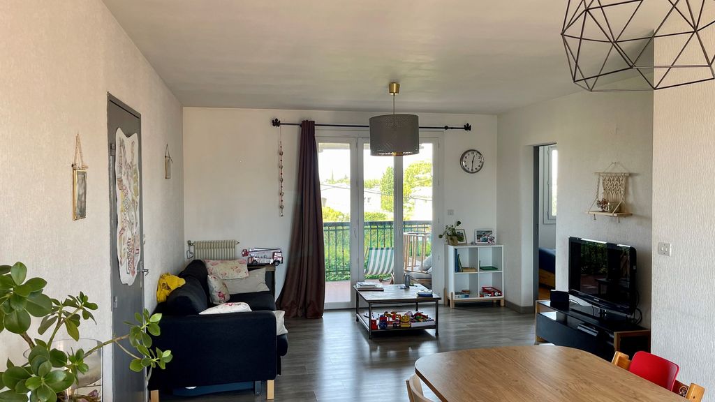 Achat appartement à vendre 4 pièces 80 m² - L'Isle-sur-la-Sorgue